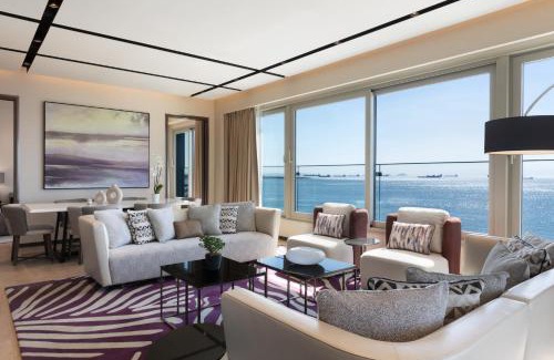 Bakırkoy Hotel | Elegant JW Marriott Istanbul with Oceanfront Views and Spa