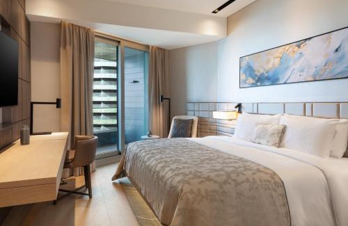 Bakırkoy Hotel | Elegant JW Marriott Istanbul with Oceanfront Views and Spa