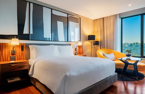 Chacara Santo Antonio Hotel | Indulge at JW Marriott Hotel Sao Paulo - Guest Rated 9.8/10