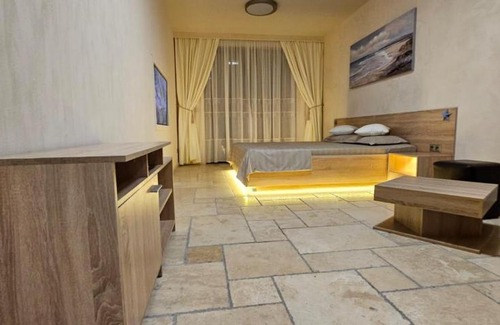 Topola Apartment | Experience Oceanfront Bliss at Jxn KR Studio - Rated 9.5