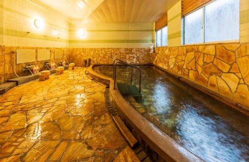 Obama Onsen Hotel | Family-Friendly Jyokiya with Kitchen & Hot Tub Amenities