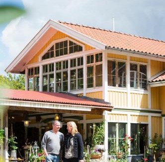 Ljungskile Hotel | Relax at Kärrstegens Gård: 4-Star Family-Friendly Retreat