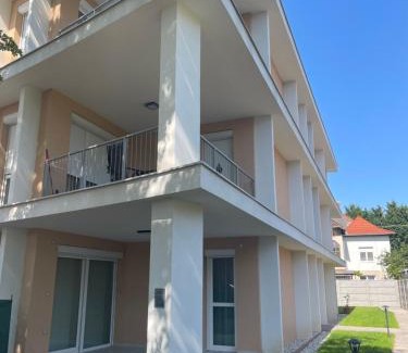 Balatonalmadi Apartment | Family-Friendly Kék Balaton Apartman Awaits Your Stay