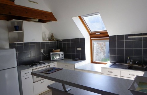 Penmarch Apartment | Family-Friendly Kérity Port: Steps to the Beach!