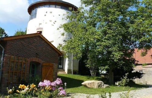 Konigshain House | Discover Königshainer Windmühlenhof with Family-Friendly Amenities
