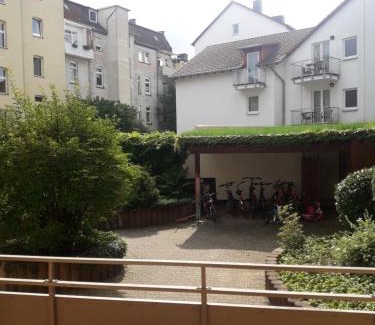 Vorderer Westen Apartment | Top-Rated Königstor: Family-Friendly Getaway Awaits
