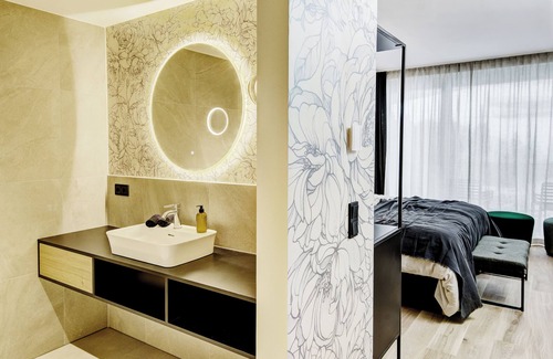 Koenigswiesen Hotel | Premier Königswieser Hof: 4-Star Retreat with Spa & Pool