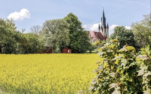 Vellinge Bed & Breakfast | Charming Köpmansgården Bed & Breakfast with Hot Tub Access