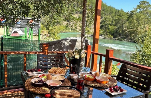 Manavgat House | Explore Köprülü Kanyon Tiny House Oteli: Pet-Friendly Retreat