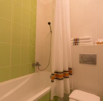 Gyomaendrod Hotel | Inviting Körös Panzió with Breakfast & Family-Friendly Amenities