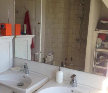 Koge Apartment | Discover Køge Bed & Kitchen: Oceanfront Retreat with Amenities
