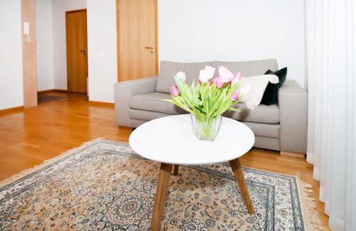 Old Town Apartment | Cozy Küüni 5b Guest Apartment: Pet & Child Friendly Oasis