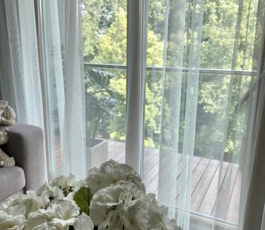 Old Town Apartment | Top-Rated Küüni Guest Apartment: Pet and Child Friendly Stay