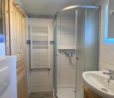 Lobbe House | Family-Friendly Küstenkind with 3 Bedrooms for 5 Guests