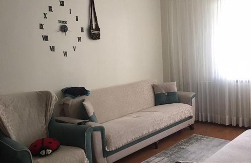 Gaziosmanpasa House | Cozy KıRıK: Pet and Child Friendly Retreat