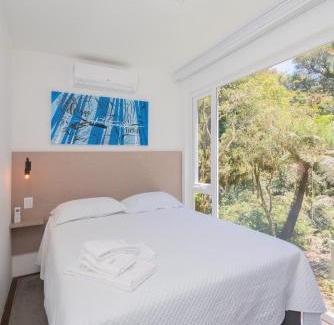 Sao Francisco de Paula Apartment | Romantic Escape at KŌN - Guest Rated 10/10 with Breakfast