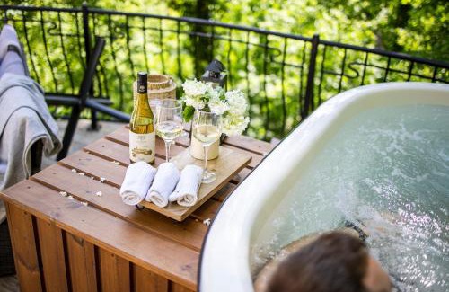 Kismaros House | Tranquil Escape at Kőszikla Vendégház – 4-Star Haven!