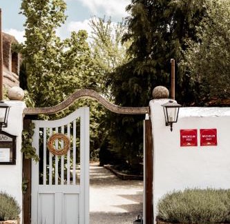 Koveskal House | Experience Kővirág Panzió: Guest Rated 9.3 with Breakfast