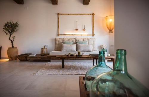 Aduanas Apartment | Discover K-ALMA Apartment: Pet-Friendly Oceanfront Retreat