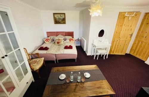 Jaroslaw Apartment | Family-Friendly K&B Residence with Top Guest Ratings