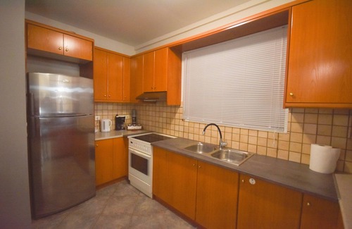 Markopoulo Mesogaias Apartment | Family-Friendly K&C Rooms - Comfortable Apartment Stay