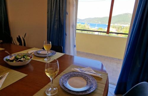 Sami Apartment | Discover K for Karavomilos: Family-Friendly & Rated 10/10