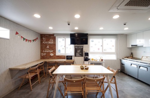 Namyeong-dong House | Eco-Friendly K-Grand Hotel Seoul with Family Amenities