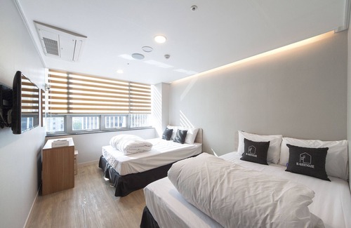 Jangchung-dong House | Budget-Friendly K-Guesthouse Dongdaemun with Breakfast Included