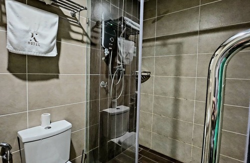 Penampang Hotel | Budget-Friendly K Hotel: Rated 9.2 with Family Amenities