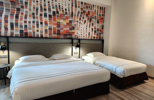 Penampang Hotel | Budget-Friendly K Hotel: Rated 9.2 with Family Amenities