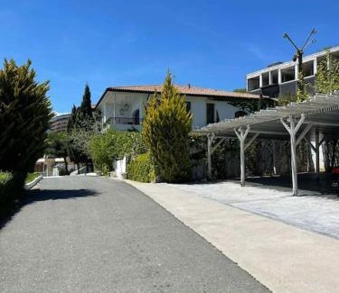 Elenite Apartment | Guest Rated: k.k Elenite Vila Astoria - Pet Friendly Stay