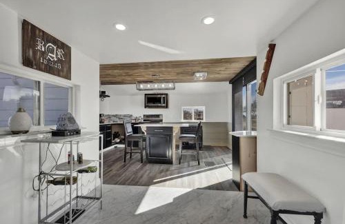Center Point House | Experience K Loma Vista with Breathtaking Hill Country Views