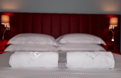 Peschiera del Garda Hotel | Stylish K Modern Hotel: Pet-Friendly & Family Welcoming