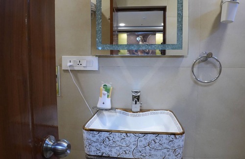 Manikonda Hotel | Eco-Friendly Retreat at K N Gupta Group Of Hotel Castle