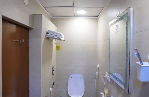 Manikonda Hotel | Eco-Friendly Retreat at K N Gupta Group Of Hotel Castle