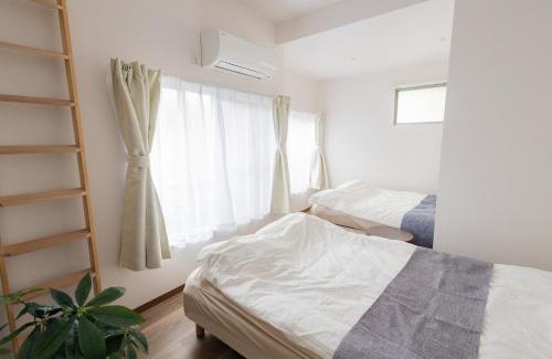Adachi Apartment | K's Casa西新井 駅徒歩4分 ディズニー車26分 56m2 ハンギングチェア 下町の快い暮らし