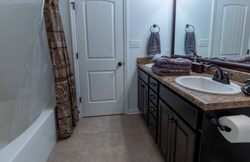 Harvest House | K's PLACE - 3 BED 2 BATH ESTATE