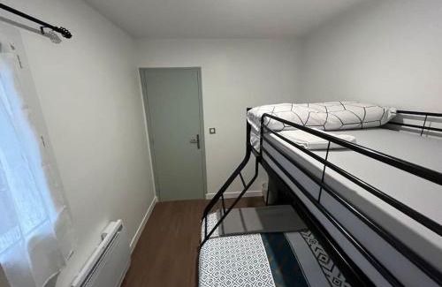 Bagneux House | Stylish K2 Maison: 15 Min to Paris with Family-Friendly Vibe