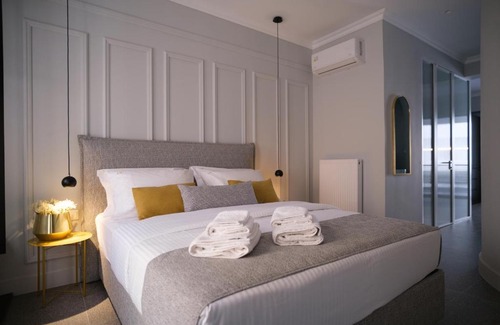 Exarhia Apartment | Top-Rated K23 Color Suites for Your Perfect Getaway