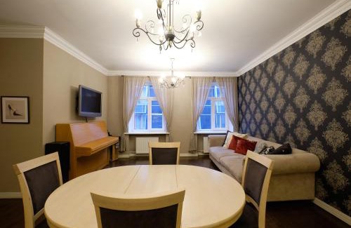 Maskavas Forstate Apartment | Stylish K777 2 Bedroom Suite - Family-Friendly Retreat