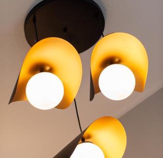 Kaßberg Apartment | Kaßberg Studio with Balcony: Family Friendly & Netflix Ready