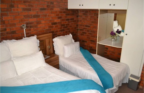 Teyateyaneng House | Cozy Ka Pitseng Guest House with Spa & Family-Friendly Amenities