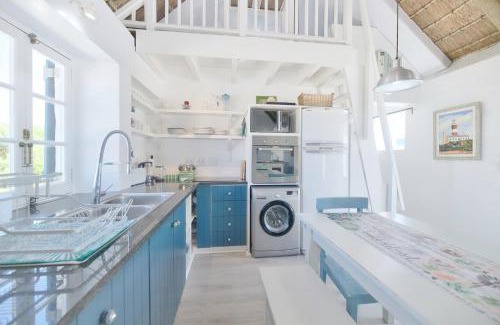 Struisbaai House | Comfortable Kaalvoet Kuier: Family & Pet-Friendly Retreat