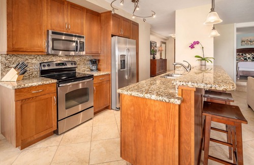 Kaanapali Apartment | Experience Serenity at Kaanapali Alii - 4-Star Retreat