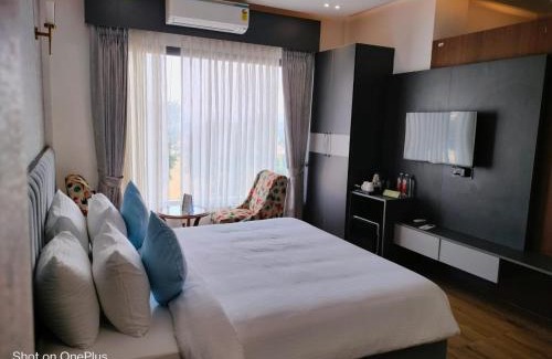Gurugram Hotel | Relaxing Stay at Kaara Gurgaon with Pool & Family Amenities