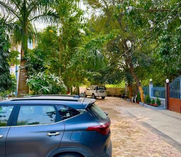 Varanasi Villa | Kaashi Flora: Premier 5-Bedroom Villa for Families & Pets