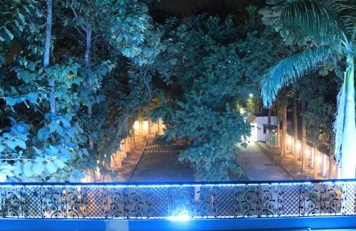 Chandauli Bed & Breakfast | Kaashi villas