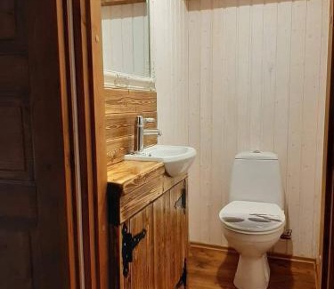Haapsalu Apartment | Discover Kaasiku Peamaja: Ideal for Families and Pets