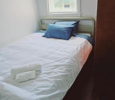 Doonside House | Family-Friendly Kaban Power 6: Comfortable Stay Awaits