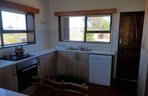 Gouritz House | Oceanfront Kabeljoe: Rated 8.6, Family-Friendly Retreat